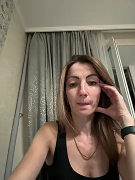 Chatroom XXX en direct de NikaStars