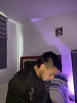แชท XXX สดของ Taylor_DiamondBoy
