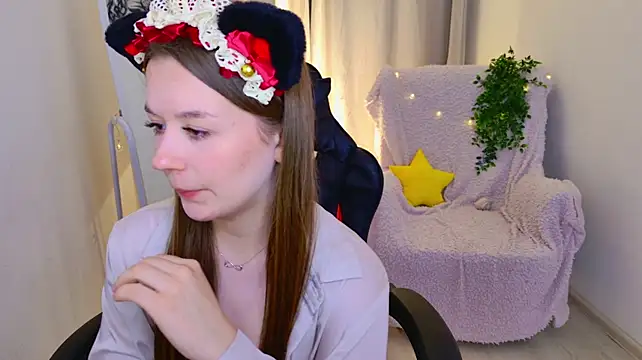 RileyBloomss' Live XXX Chat