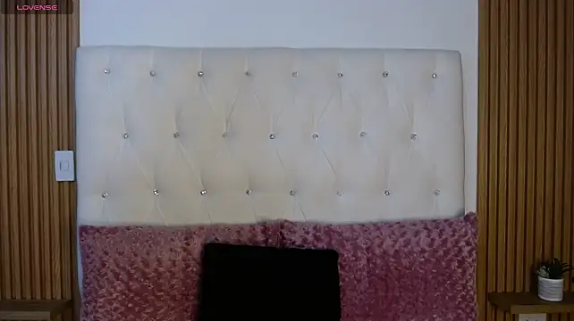 XXX chat uživo modela GreciaEvanss