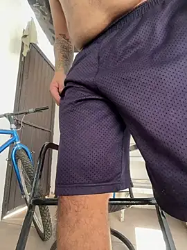 -DonClemente- Adlı Modelin Canlı XXX Sohbeti