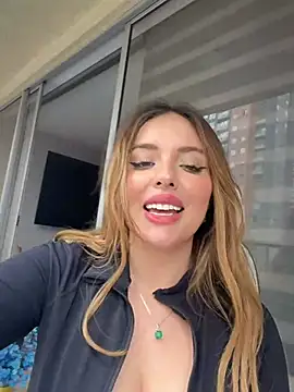 Alirawrz live XXX chat