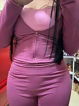 Sara_fun Adlı Modelin Canlı XXX Sohbeti