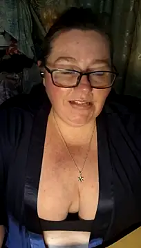 Iceprincess2bad4u's Live XXX Chat