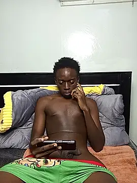 Chat +18 de myles_erqt ao vivo