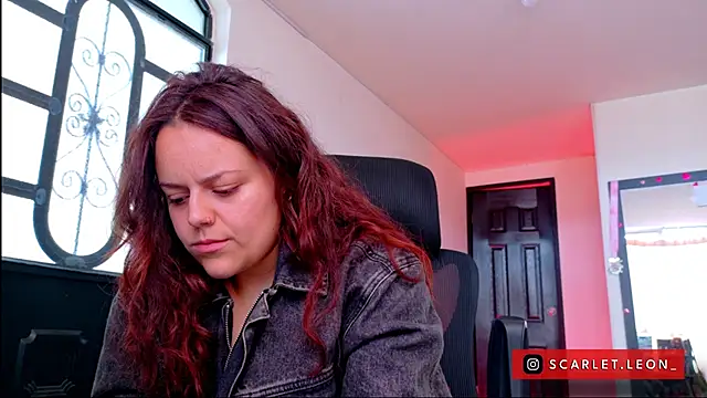 Chat +18 de Scarletleon77 ao vivo