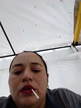 Chat +18 de Melany-34 ao vivo