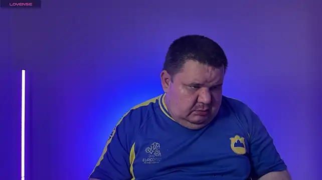 Онлайн чат XXX chubby_daddy