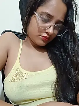 Aalia-Bhatt's Live XXX Chat