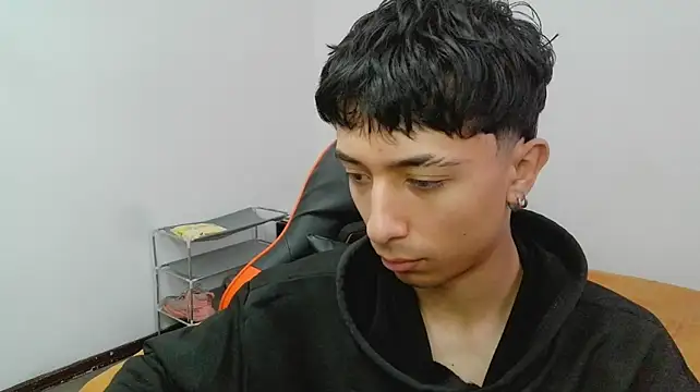 Mr__Aaronn – Naživo XXX chat