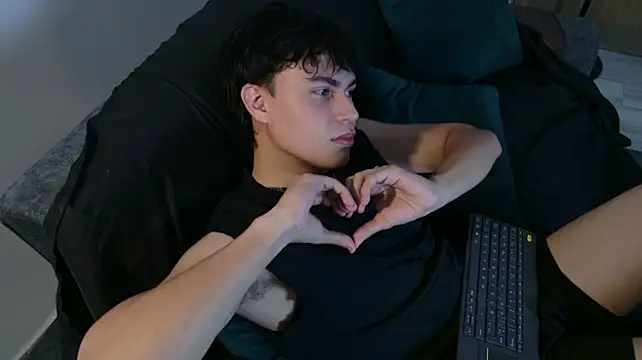 Edward_oa Chat XXX in diretta