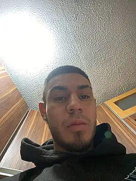 Taylor_DiamondBoy Chat XXX in diretta
