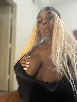 DestinyExoticLove Adlı Modelin Canlı XXX Sohbeti
