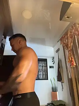 FreszXn Live XXX chat