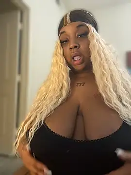 DestinyExoticLove's Live XXX Chat