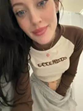 دردشة Melissa_crazy الجنسية المباشرة