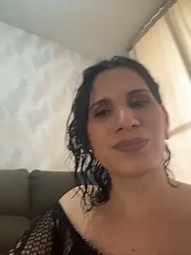 milablossom001 Adlı Modelin Canlı XXX Sohbeti