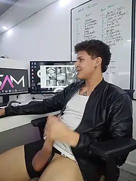 Chat XXX en directo de Axel_Romanov