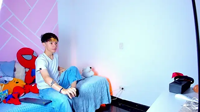 Chat XXX en directo de Callum_777