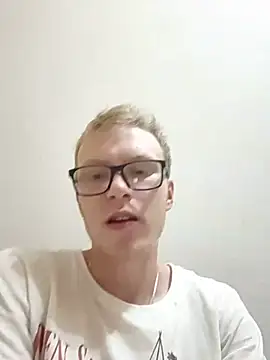 Adixonek webkamerás műsora