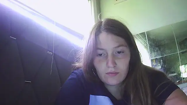 Angelk43 XXX чат на живо