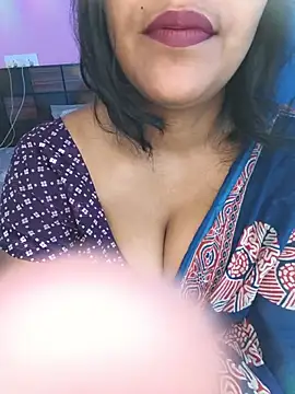 Czat XXX na żywo – Missdiwani