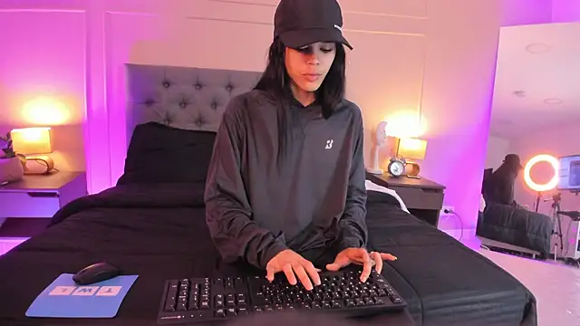 ALICESANDOVAL 现场XXX聊天