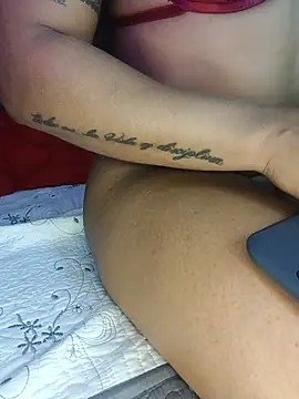 Chat XXX en directo de KarinRoss