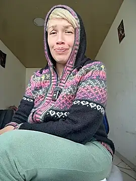 Chat +18 de MARILYNKOVANOVA ao vivo