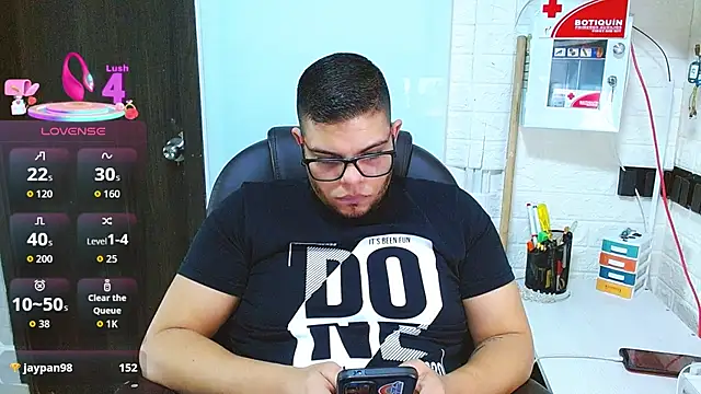 Chat +18 de Realjoel01 ao vivo