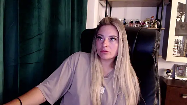 Živý XXX chat Rania_Stitch