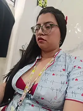 SOFI__10のライブXXXチャット