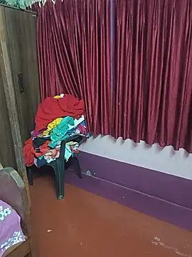 Little-Roshni Show in webcam