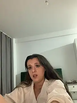 צ'אט XXX בשידור חי של bunnythetailor