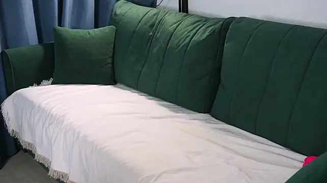 AmiliFox1n Live XXX chat