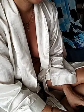 DeusaLilith 现场XXX聊天