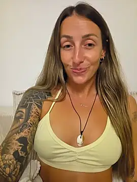 دردشة NicoleKaiser الجنسية المباشرة