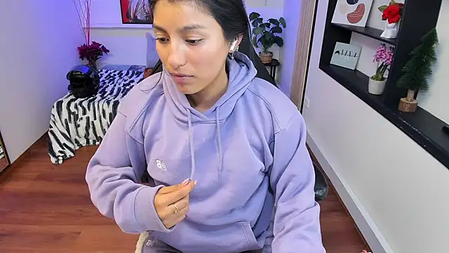 دردشة Hailey_Adams الجنسية المباشرة