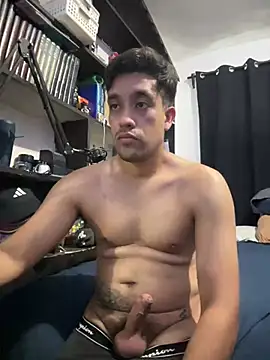 Magicerosxx69's Live XXX Chat