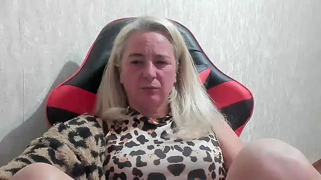 Chatroom XXX en direct de KittyMur