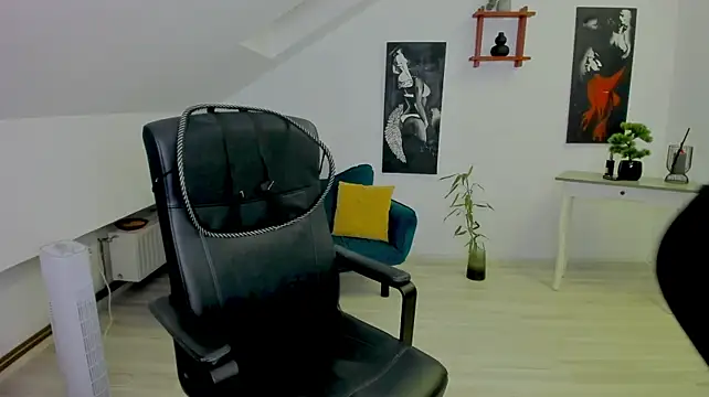 MistressDarrah élő XXX-chatje