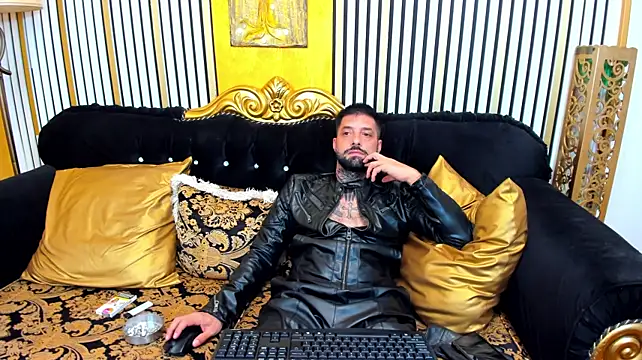 Chatroom XXX en direct de TommyDum