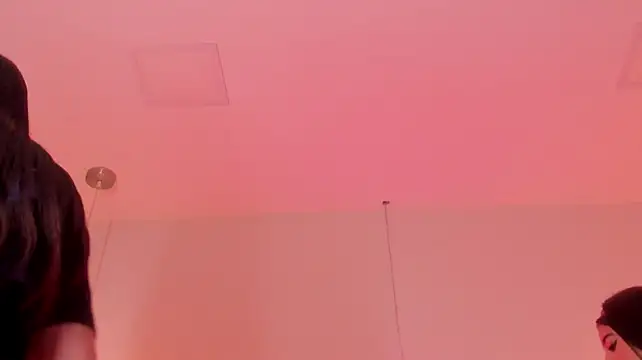Chat +18 de dona_brunettexxx ao vivo