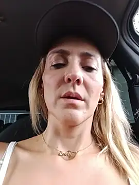 Chat XXX en directo de Monita_Med