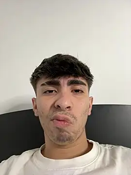 michaell_twinkkn Live XXX chat