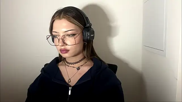 topazdew Chat XXX live