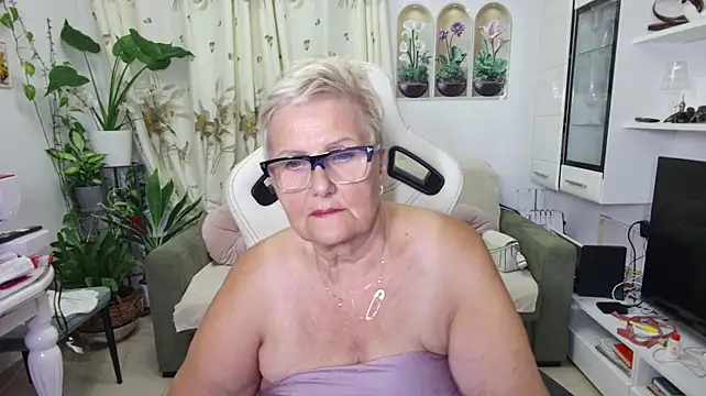 Czat XXX na żywo – Selenna57