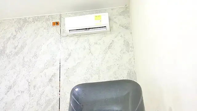 Sembang XXX Secara Langsung emy_0