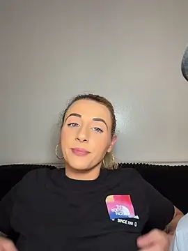 عرض كام Strongqueen
