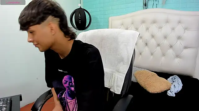 DraxBlade09's Live XXX Chat